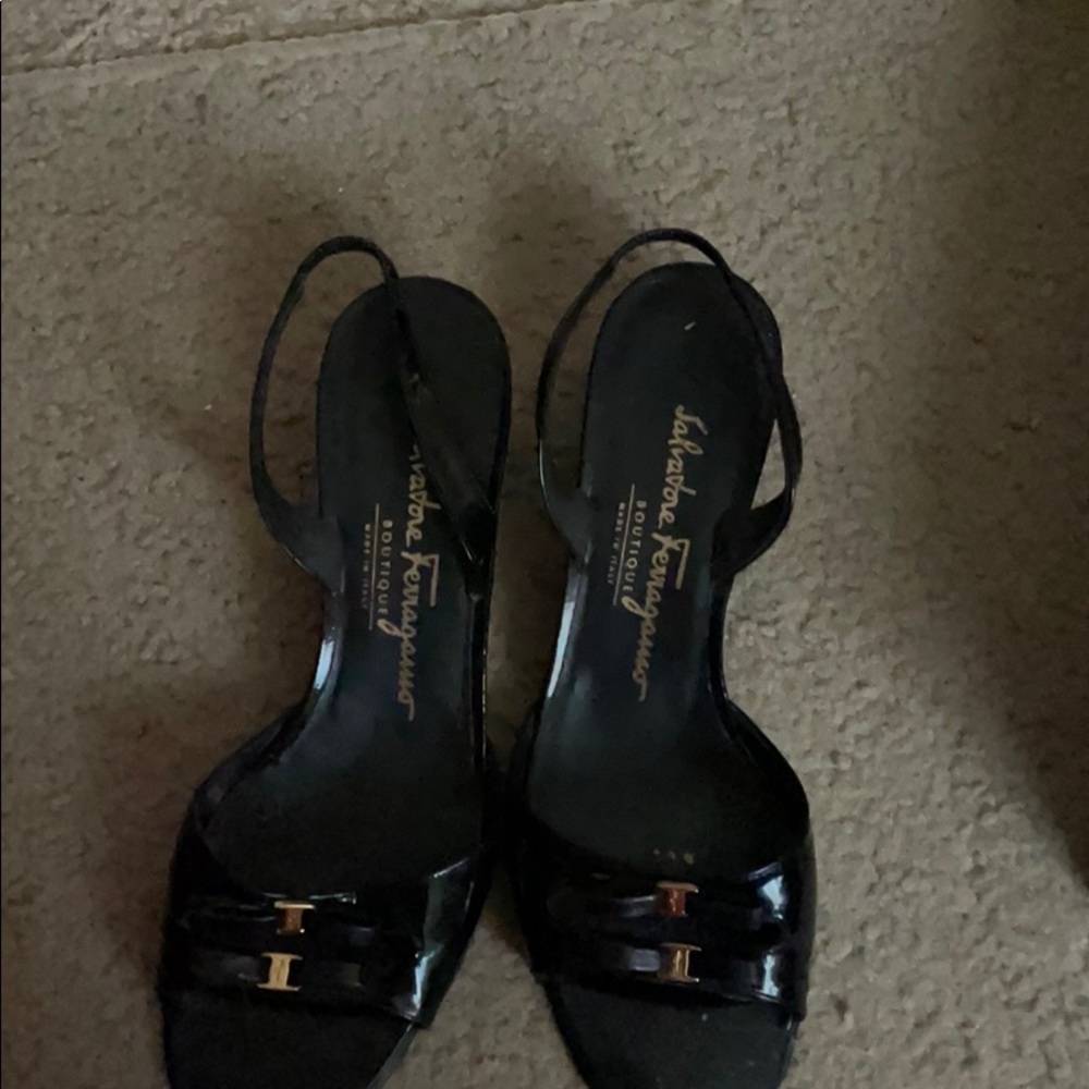 Shoe - Picture 3 of 3